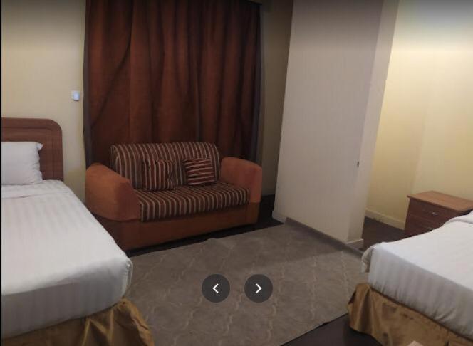 Hotel Zahret Al Saleh à Médine Extérieur photo